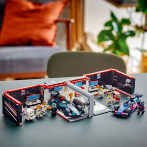 Lego City F1 Garage & Mercedes-AMG & Alpine Cars 60444